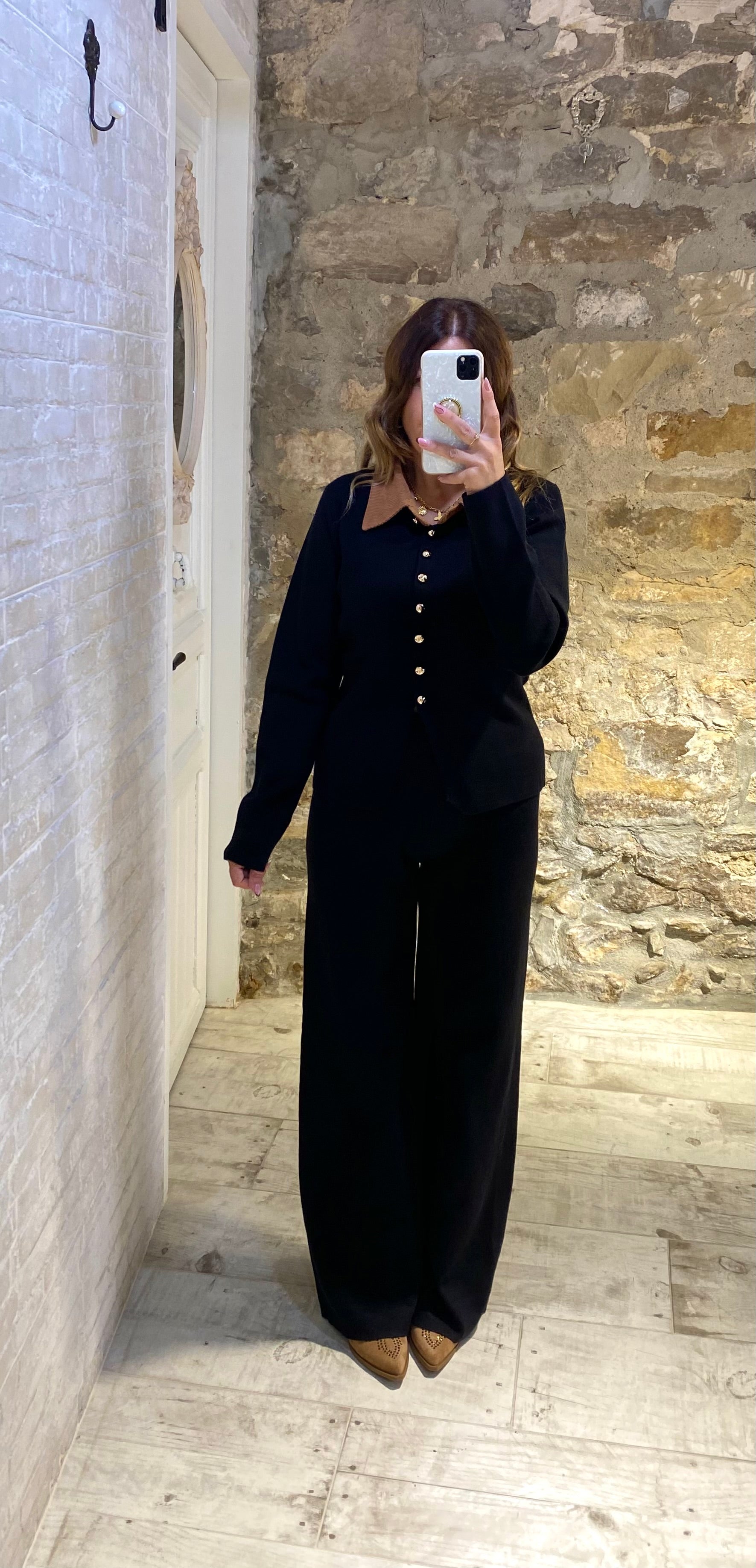 Conjunto Nadia Negro cuello pana - Veronique