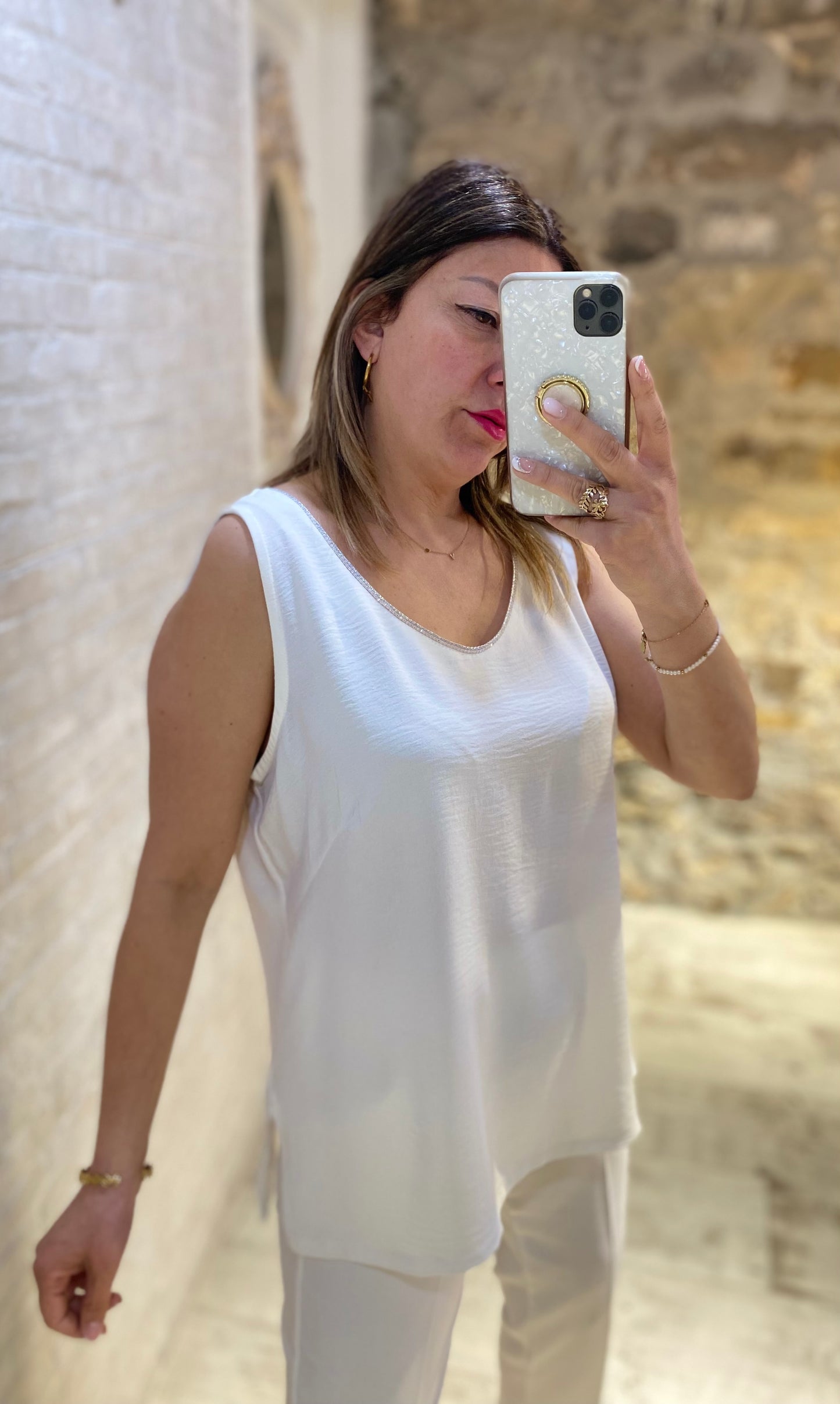 Blusa Collar Perlitas V Blanca - Veronique