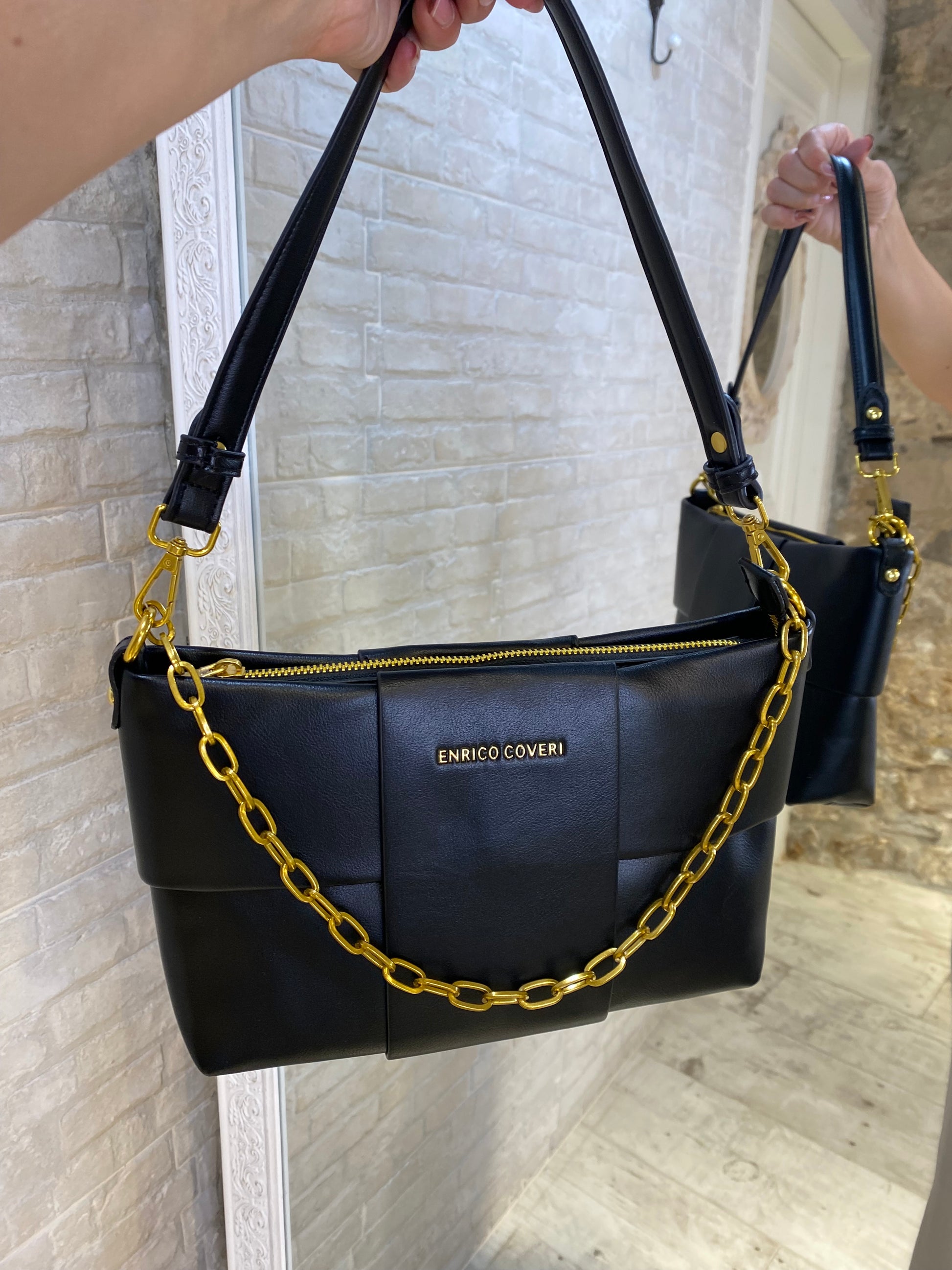 Bolso mediano Negro,cadena colgante correas regulables - Veronique