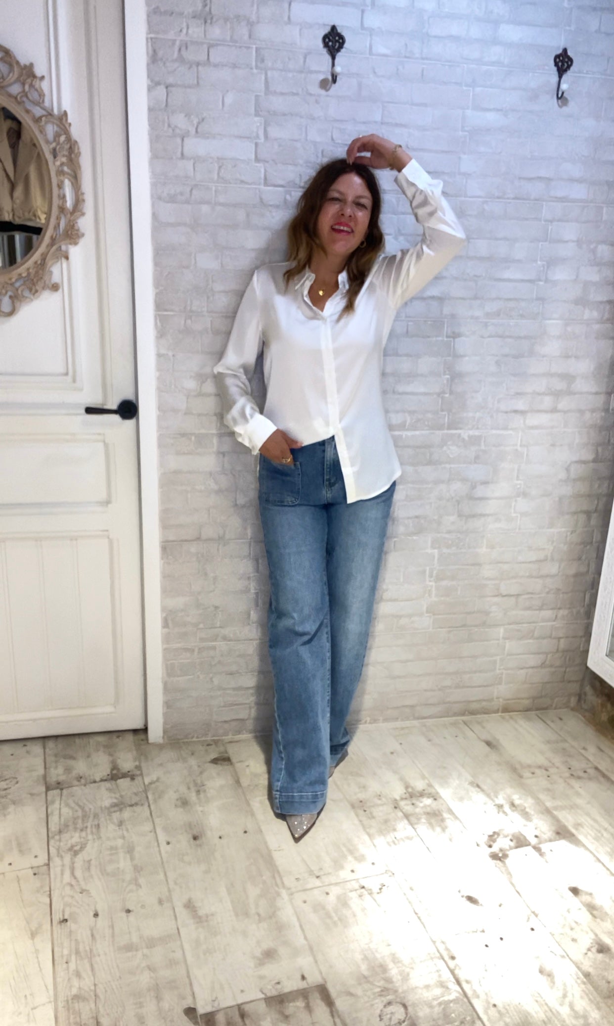 Camisa Blanca elástica con Botones - Veronique
