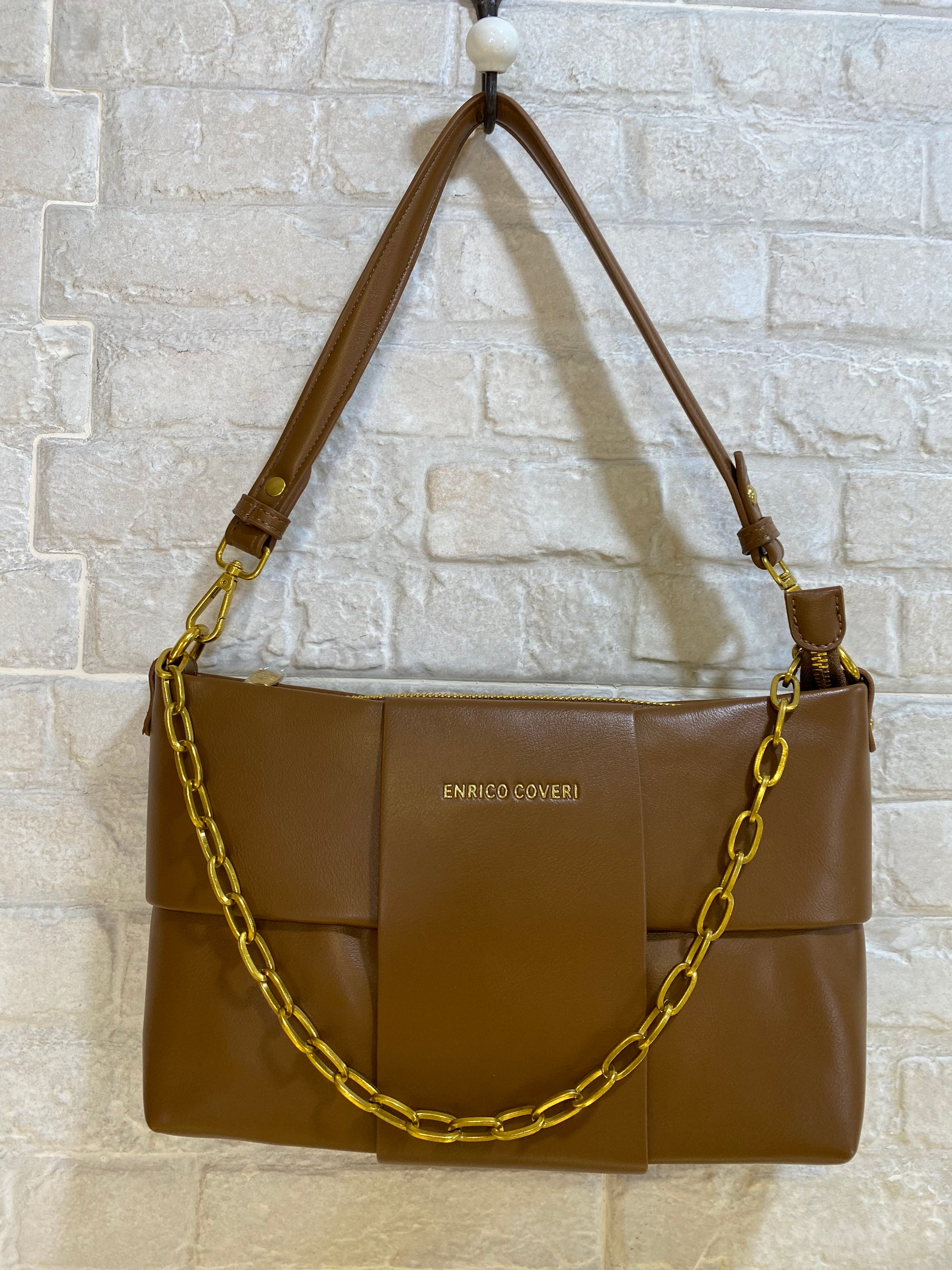 Bolso Camel mediano , Cadena colgante y correa regulable - Veronique