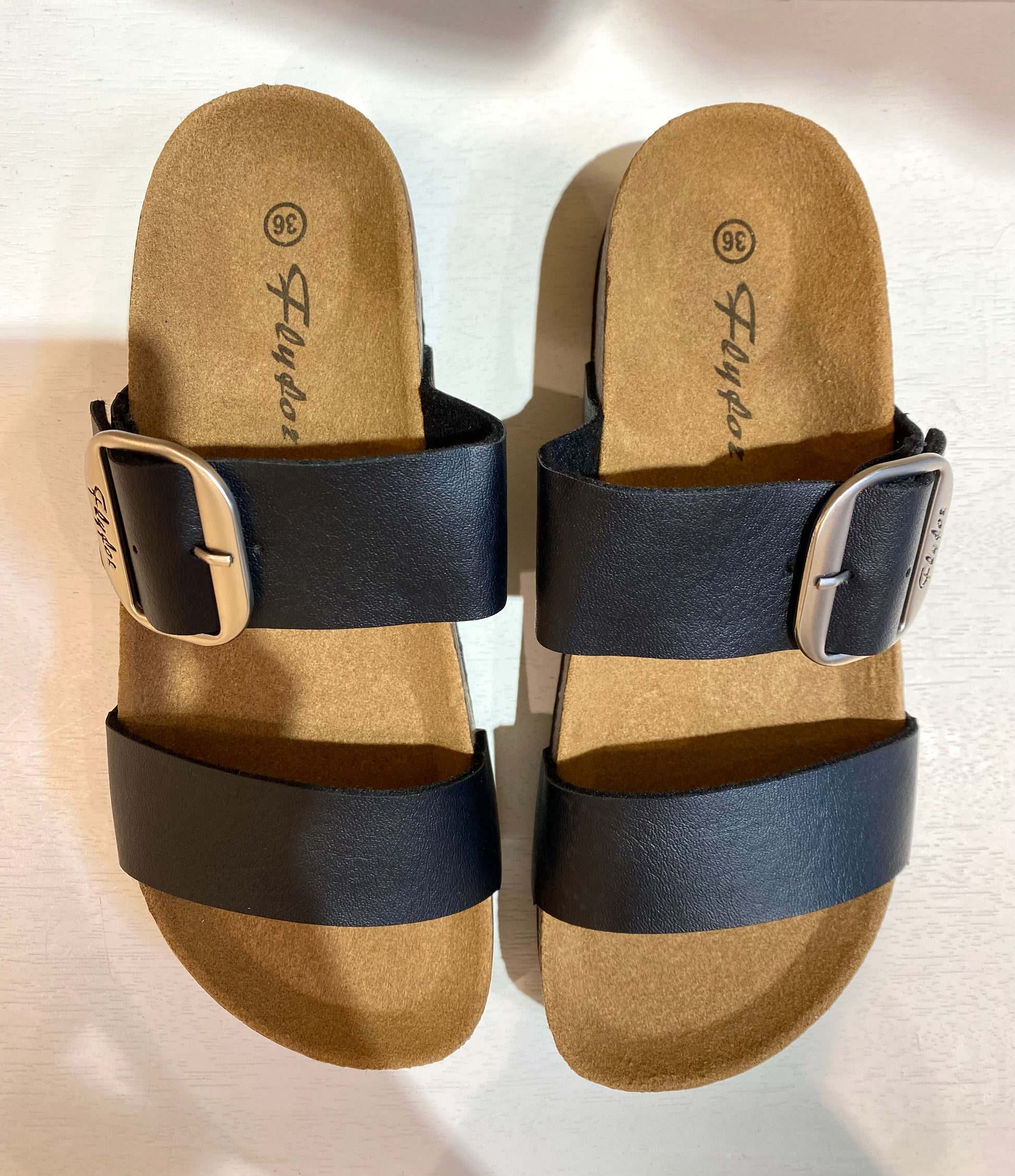 Sandalias Planas Hebilla Regulable ( Ref:282) - Veronique