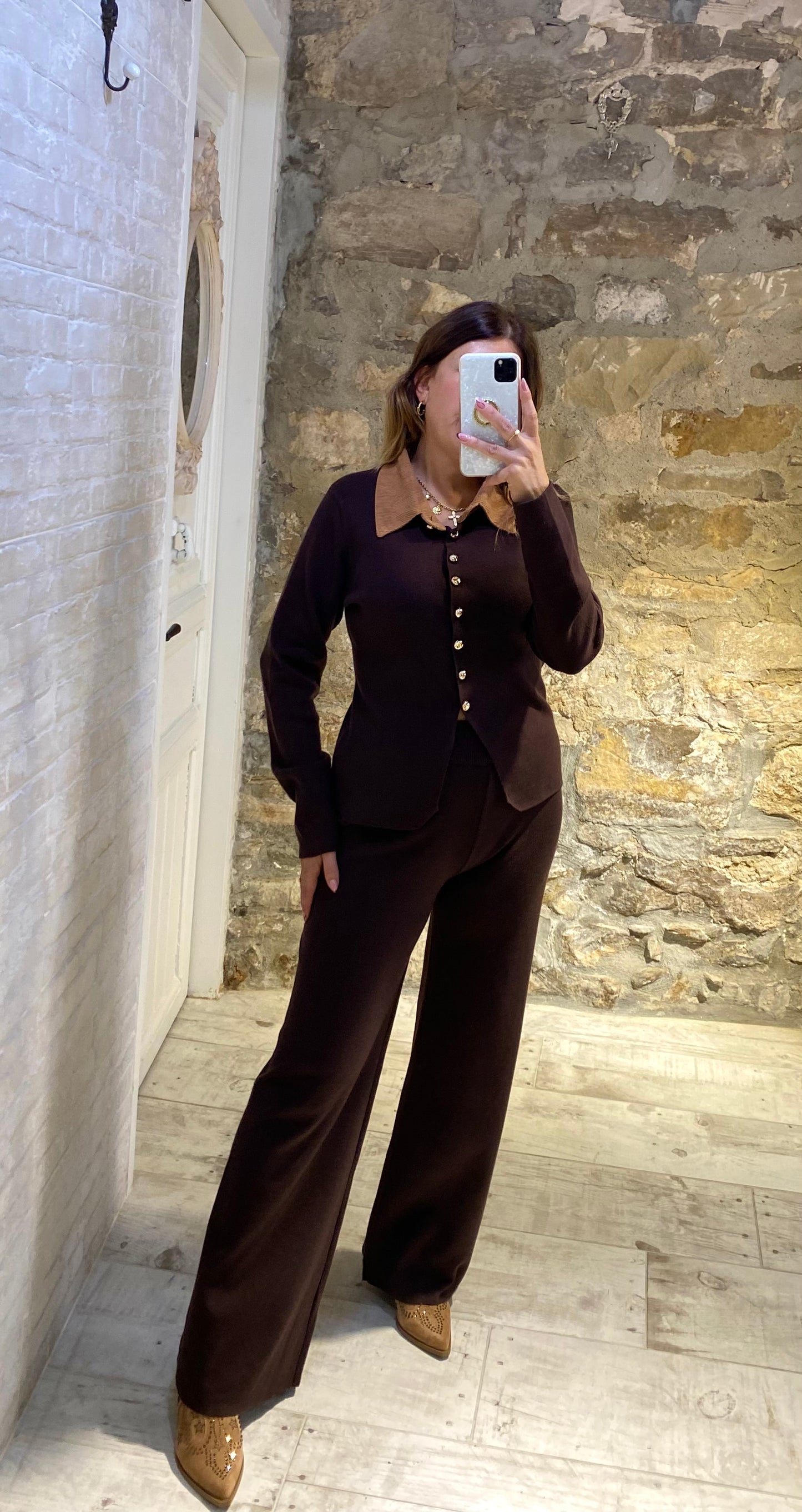 Conjunto Chocolate Nadia, cuello pana - Veronique