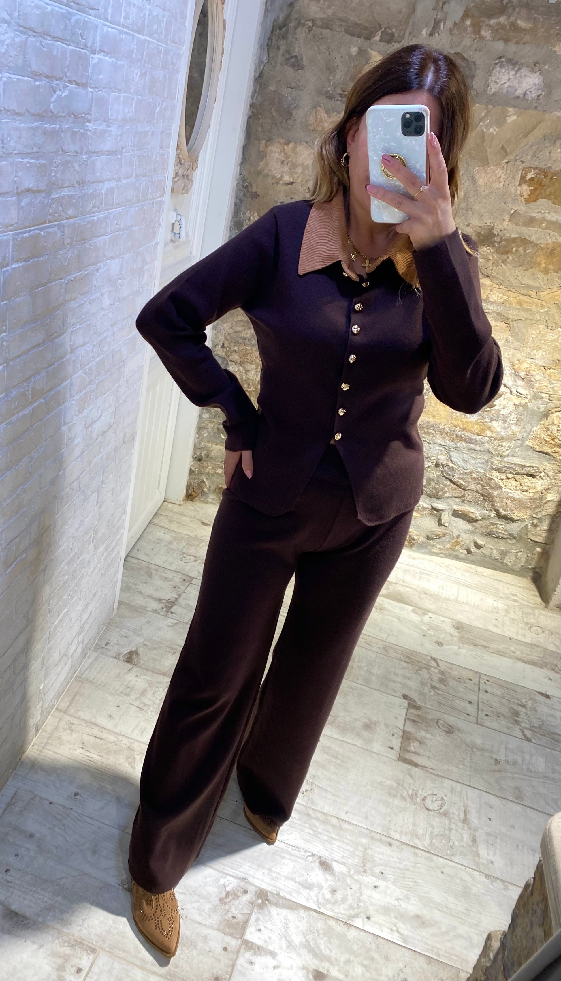 Conjunto Chocolate Nadia, cuello pana - Veronique