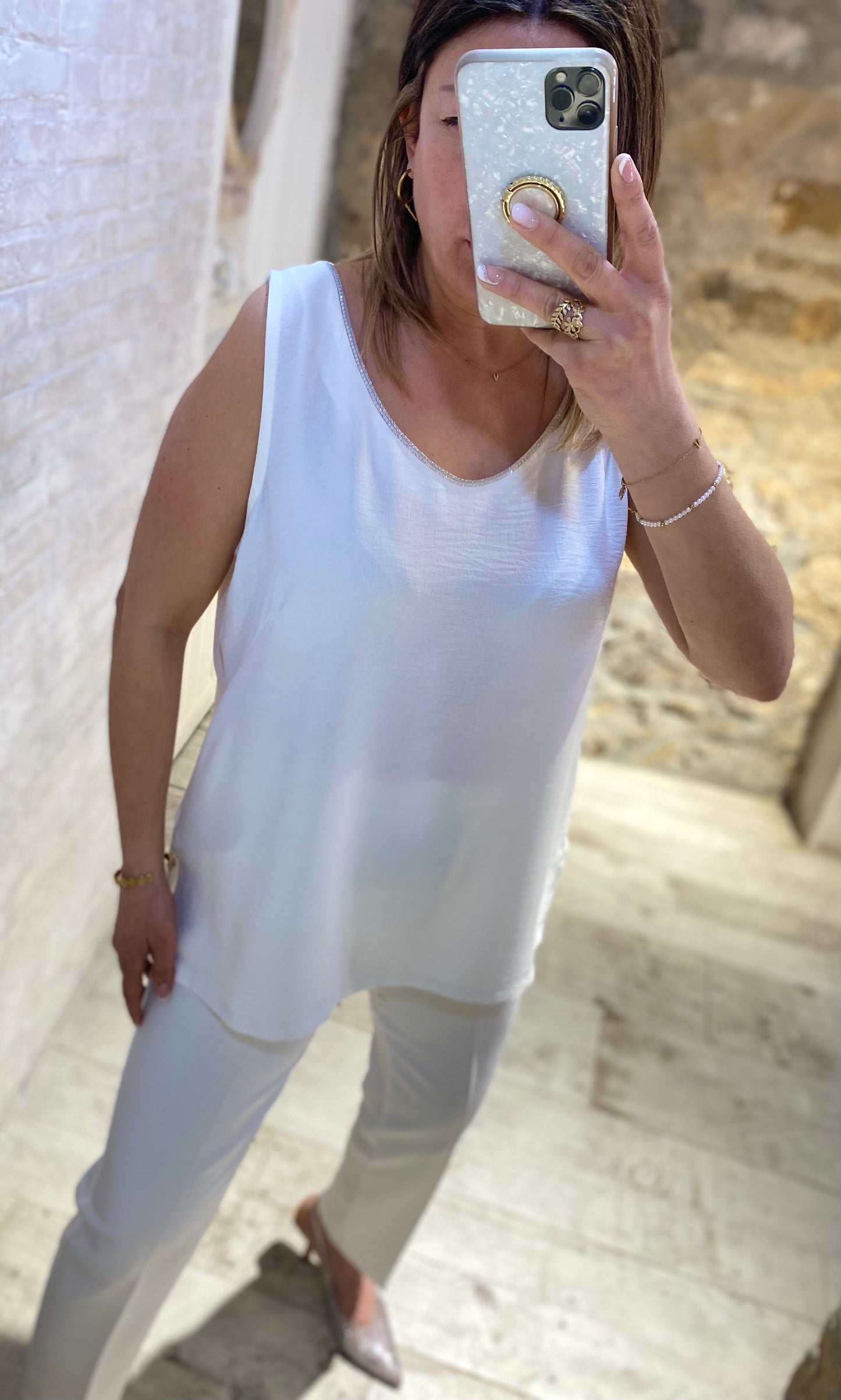 Blusa Collar Perlitas V Blanca - Veronique