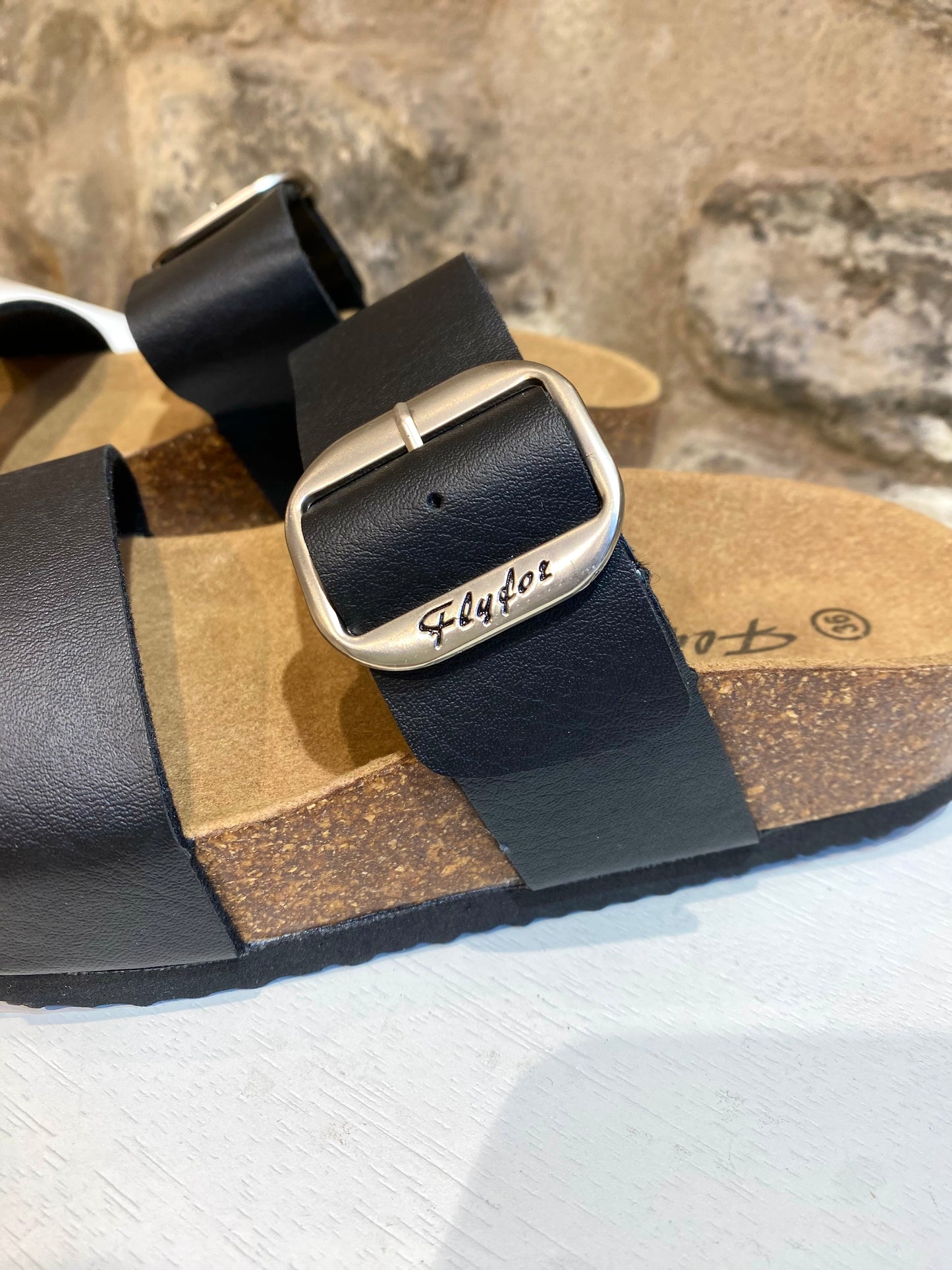Sandalias Planas Hebilla Regulable ( Ref:282) - Veronique