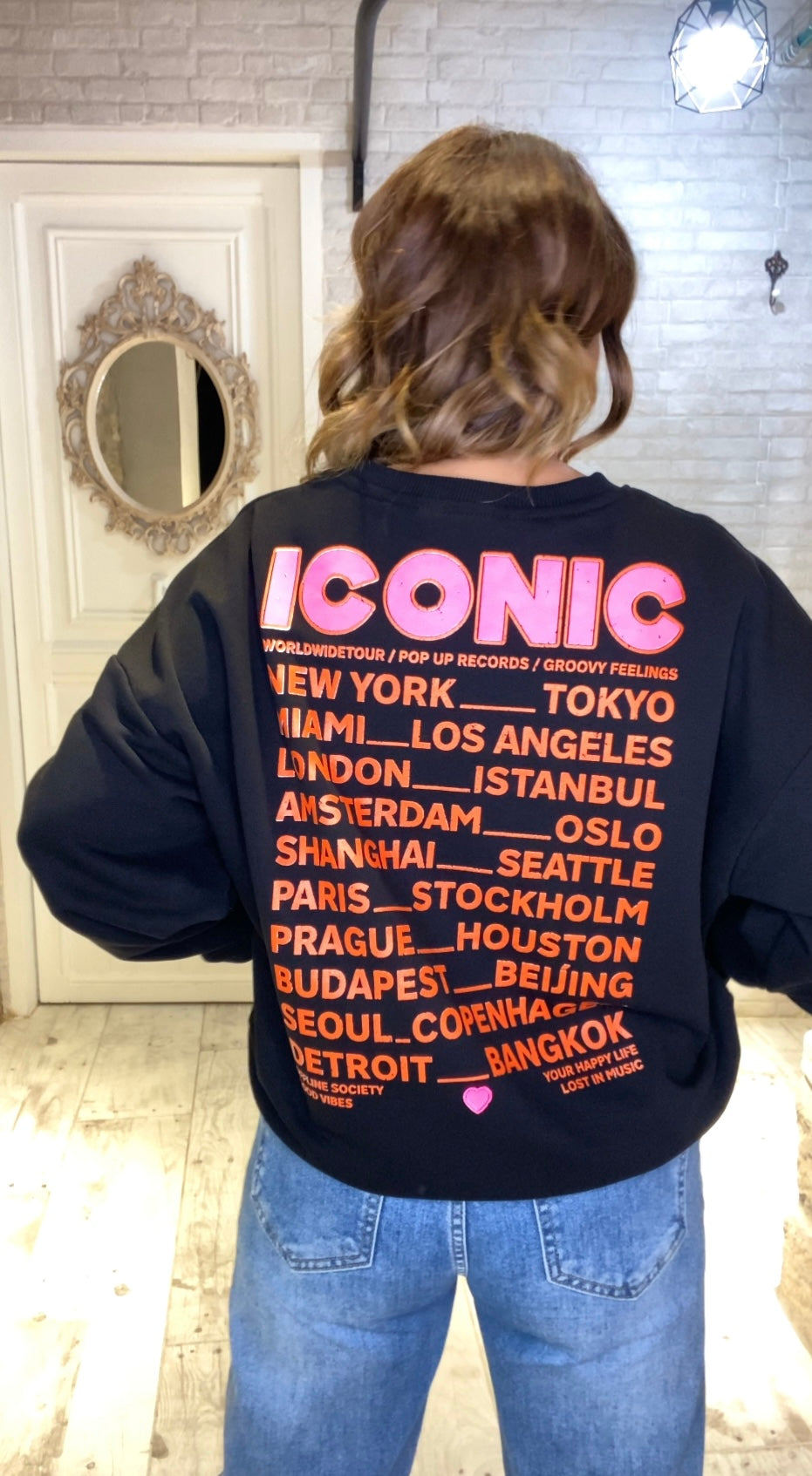 Sudadera Negra Iconic - Veronique