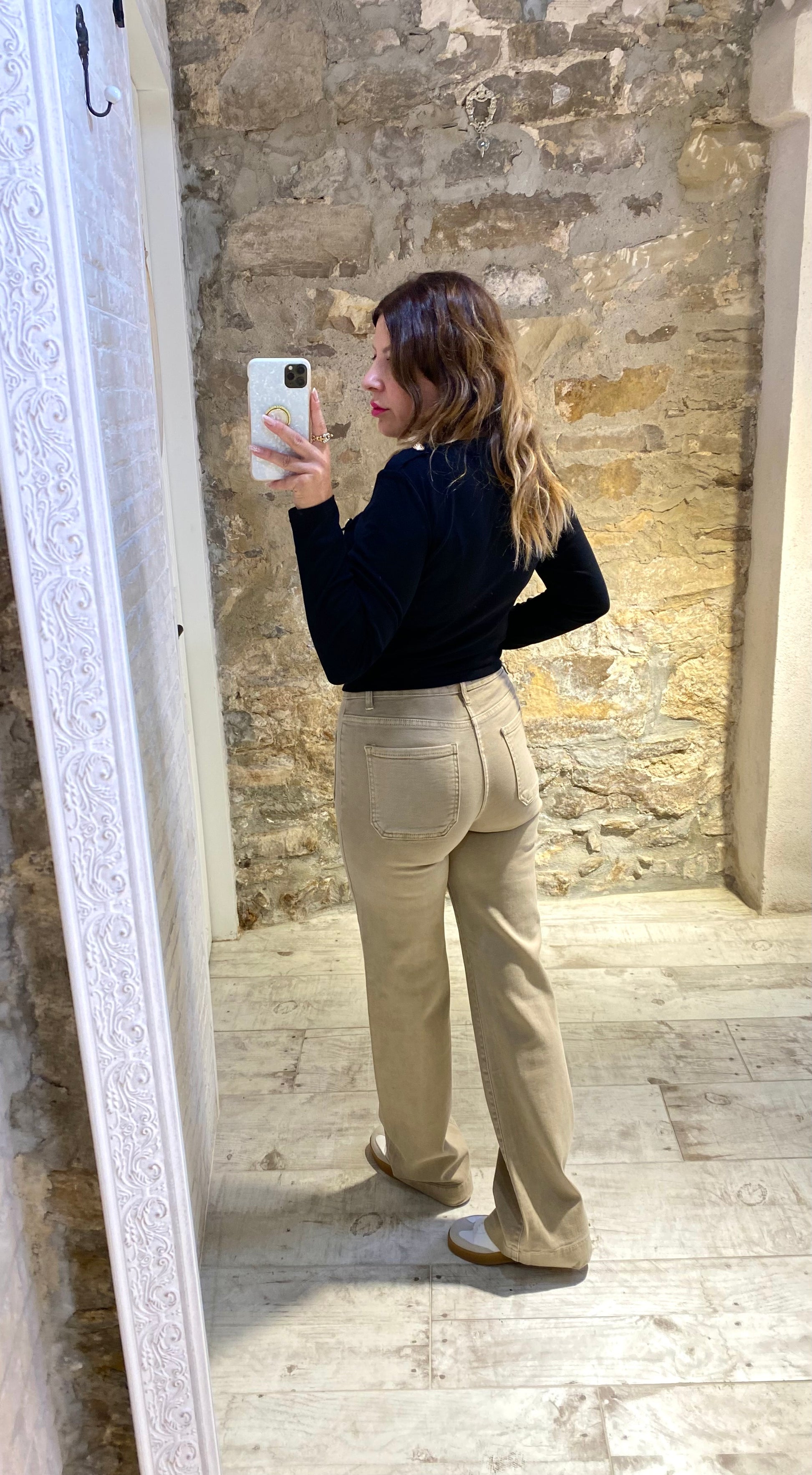 Pantalón beige Bolsillos pedreria - Veronique